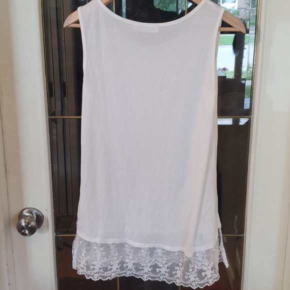 Bundle 3+ 5$ each Silver Icing lace bottom tank size large - Picture 5 of 5